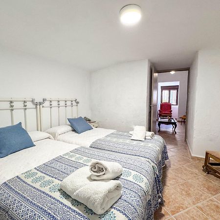 Casa Cueva Rural Vico Ideal Grandes Grupos Freila エクステリア 写真