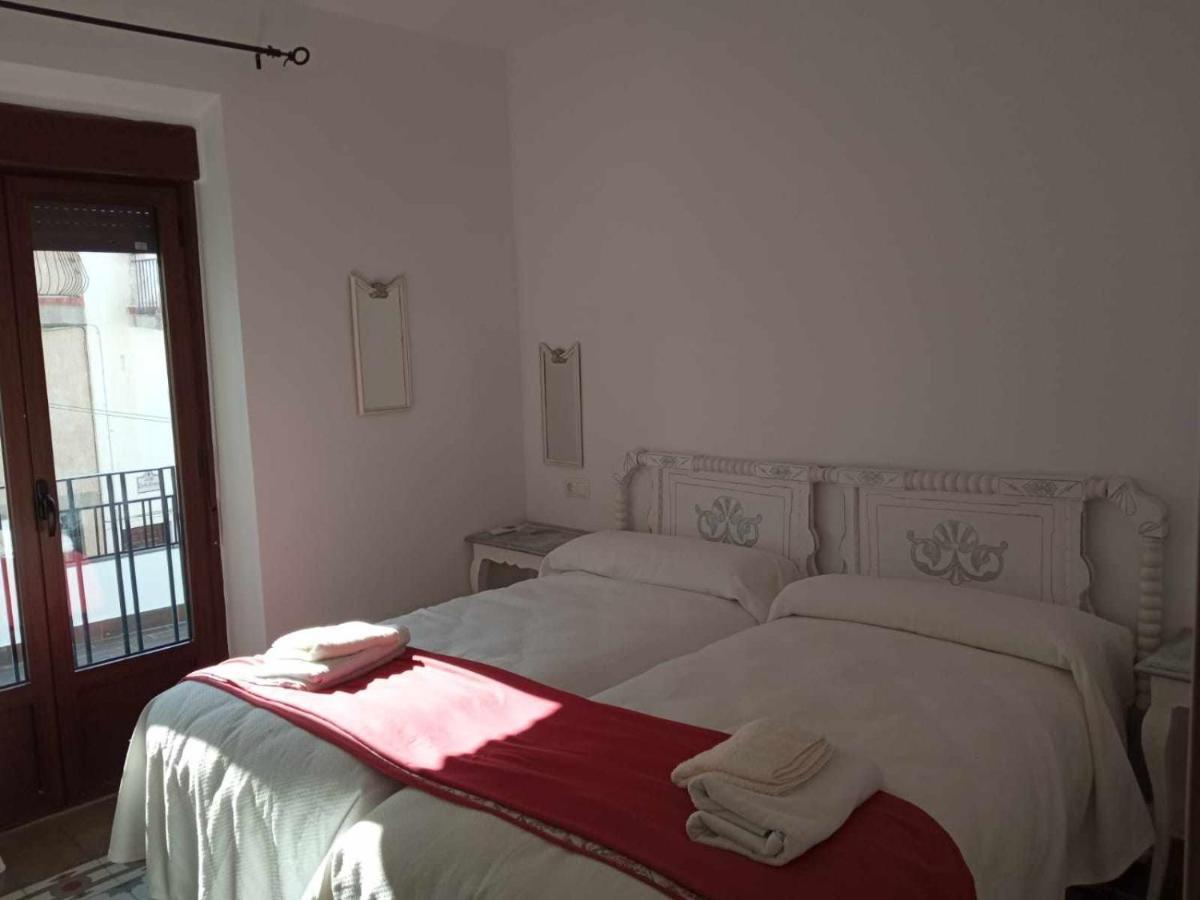 Casa Cueva Rural Vico Ideal Grandes Grupos Freila エクステリア 写真