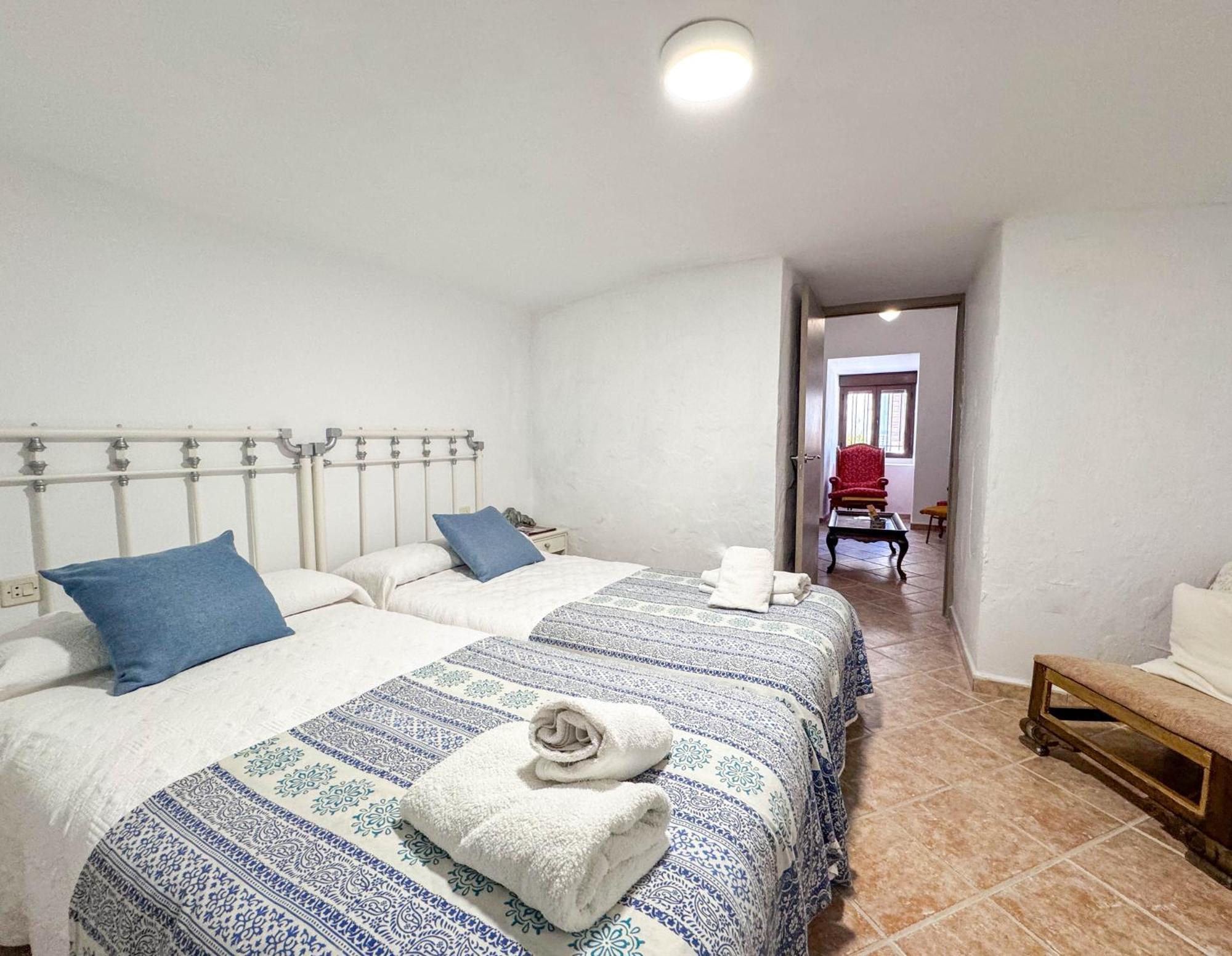 Casa Cueva Rural Vico Ideal Grandes Grupos Freila エクステリア 写真