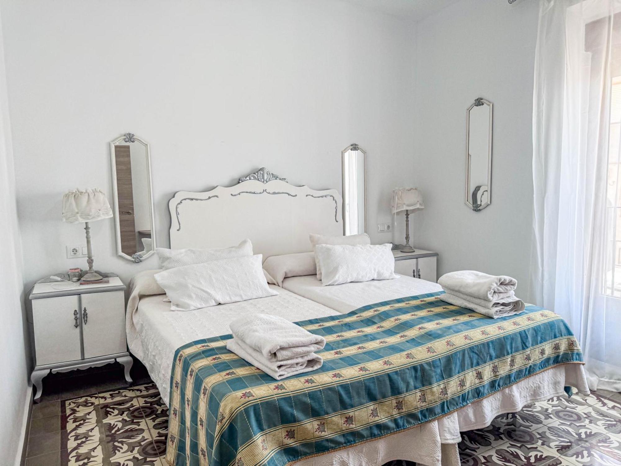 Casa Cueva Rural Vico Ideal Grandes Grupos Freila エクステリア 写真